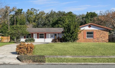 Lake Orienta Home Sale Pending in Altamonte Springs Florida