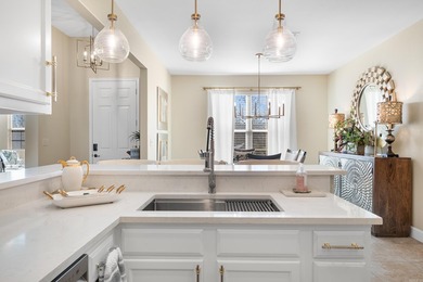 $50,000 of recent cosmetic upgrades! Definitely move-in ready! - photo 18