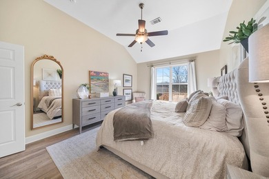 $50,000 of recent cosmetic upgrades! Definitely move-in ready! - photo 20