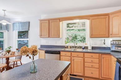Welcome to 601 Flower Drive, a beautifully maintained 3-bedroom - photo 21
