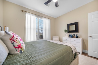 $50,000 of recent cosmetic upgrades! Definitely move-in ready! - photo 25
