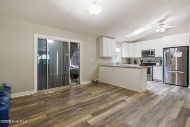Welcome home to 804 Plantation Drive, where comfort, convenience - photo 8
