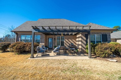 $50,000 of recent cosmetic upgrades! Definitely move-in ready! - photo 30