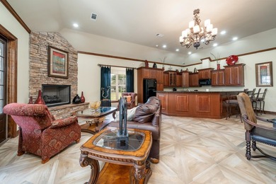$50,000 of recent cosmetic upgrades! Definitely move-in ready! - photo 35