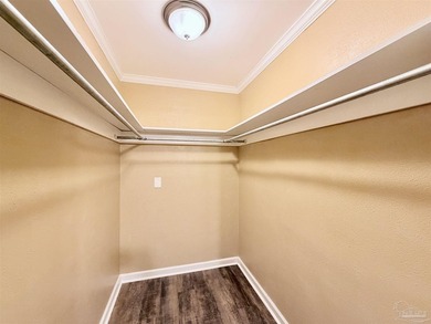Conveniently Located in Northeast Pensacola, 1209 SF home 3/2 - photo 8