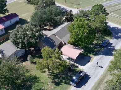 Lake Texoma Home For Sale in Gordonville Texas