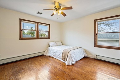 Welcome to your private retreat on a quiet dead-end street in - photo 18