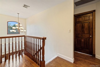 Welcome to your private retreat on a quiet dead-end street in - photo 21