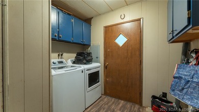 Welcome to Camelot Estates, where comfort, space, and - photo 14