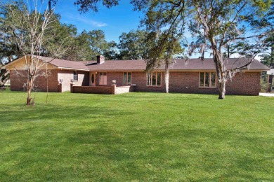 Lake Home For Sale in Tallahassee, Florida