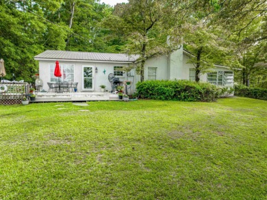 Lake Sinclair Home Sale Pending in Milledgeville Georgia