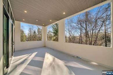 Welcome to a rare opportunity - a brand new construction luxury - photo 14
