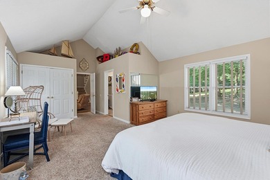 Enjoy resort living in this spacious, fully furnished 3-bedroom - photo 15