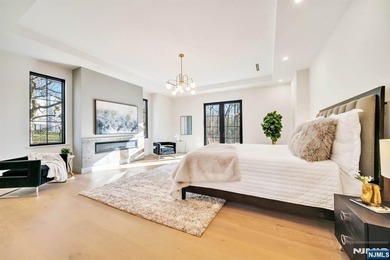 Welcome to a rare opportunity - a brand new construction luxury - photo 20