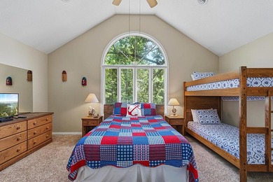 Enjoy resort living in this spacious, fully furnished 3-bedroom - photo 21