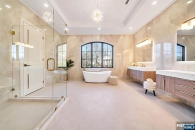Welcome to a rare opportunity - a brand new construction luxury - photo 21