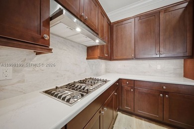 Experience refined living in this beautifully upgraded residence - photo 23