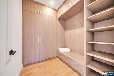 Welcome to a rare opportunity - a brand new construction luxury - photo 25