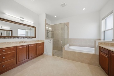 Experience refined living in this beautifully upgraded residence - photo 34
