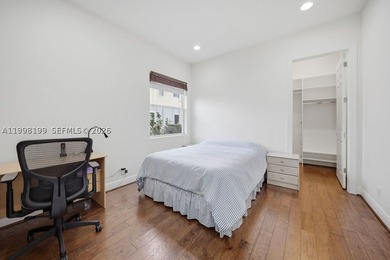 Experience refined living in this beautifully upgraded residence - photo 39