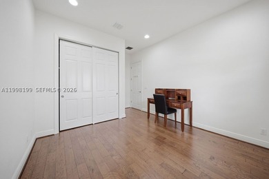 Experience refined living in this beautifully upgraded residence - photo 45
