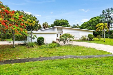 A rare deep-water waterfront offering in the exclusive Maheu - photo 18
