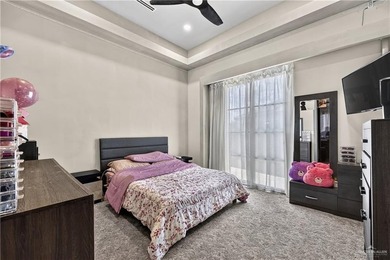 Stunning modern luxury home located in a gated subdivision in - photo 20