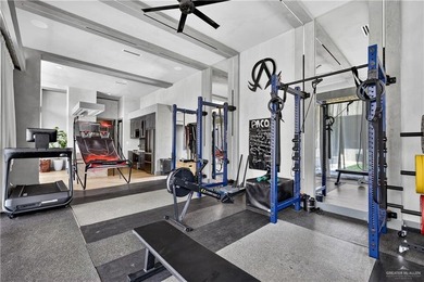 Stunning modern luxury home located in a gated subdivision in - photo 25