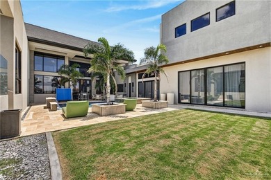 Stunning modern luxury home located in a gated subdivision in - photo 29