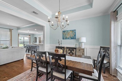 Located in the gated community of Huntington Creek, this - photo 9