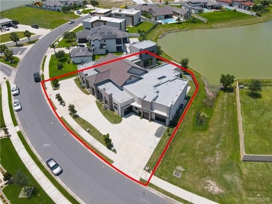 Stunning modern luxury home located in a gated subdivision in - photo 34