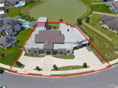 Stunning modern luxury home located in a gated subdivision in - photo 35