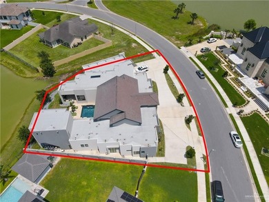 Stunning modern luxury home located in a gated subdivision in - photo 37