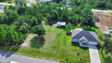 RARE DOUBLE LOT! Brand New Roof in 2026, Brand new beautiful - photo 3