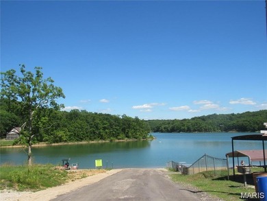 (private lake, pond, coastal) Acreage For Sale in Sullivan Missouri