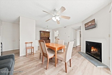Beautifully renovated second-floor condominium in the desirable - photo 7
