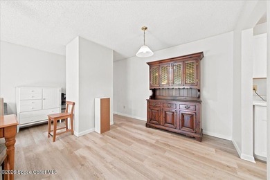 Beautifully renovated second-floor condominium in the desirable - photo 8