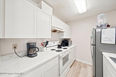 Beautifully renovated second-floor condominium in the desirable - photo 10