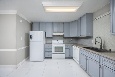 Charming 3-bedroom, 2-bath home in Wynnehaven Beach Estates! - photo 8
