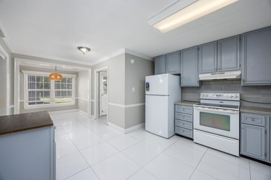 Charming 3-bedroom, 2-bath home in Wynnehaven Beach Estates! - photo 9