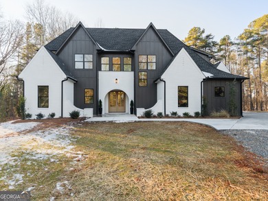 Lake Lanier Home For Sale in Cumming Georgia