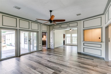 Located minutes from Sherrill Park Golf Course, this remodeled - photo 7