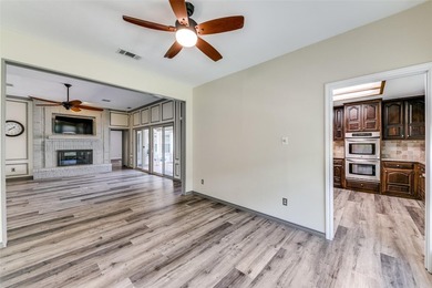 Located minutes from Sherrill Park Golf Course, this remodeled - photo 9