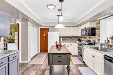 Bring your animals, toys, and country living to this 3-bedroom - photo 14