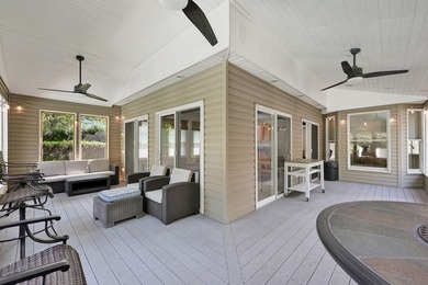 Discover an exquisite blend of luxury and comfort in this - photo 15