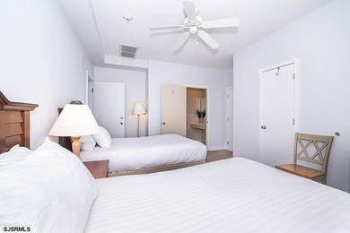 Beautiful 2BR/2BA at the Ebb Tide Suites Condominiums just a - photo 21