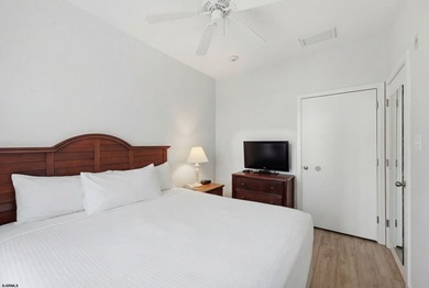 Beautiful 2BR/2BA at the Ebb Tide Suites Condominiums just a - photo 29