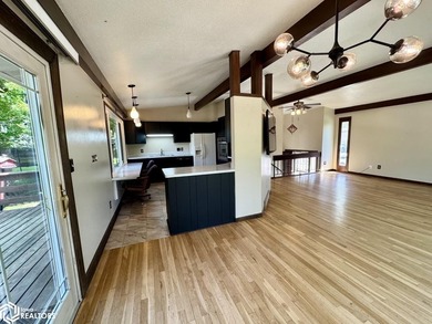 Welcome home to this well-maintained split foyer situated on a - photo 13