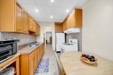 Offered for the first time, this charming and well-maintained - photo 17