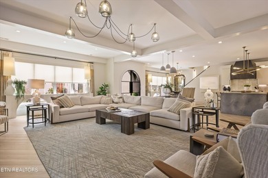 Featured in the Parade of Homes, this extraordinary 4 bed, 6 - photo 18